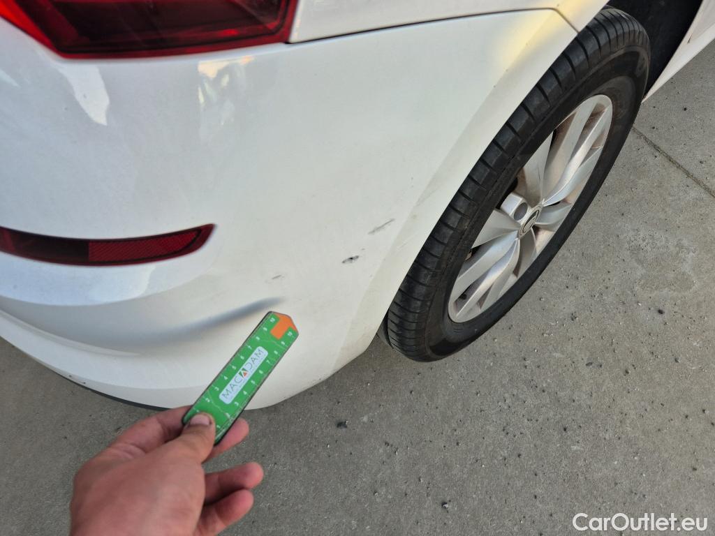  Skoda  KAMIQ SKODA  1.0 TSI 81kW (110CV) DSG Ambition #14