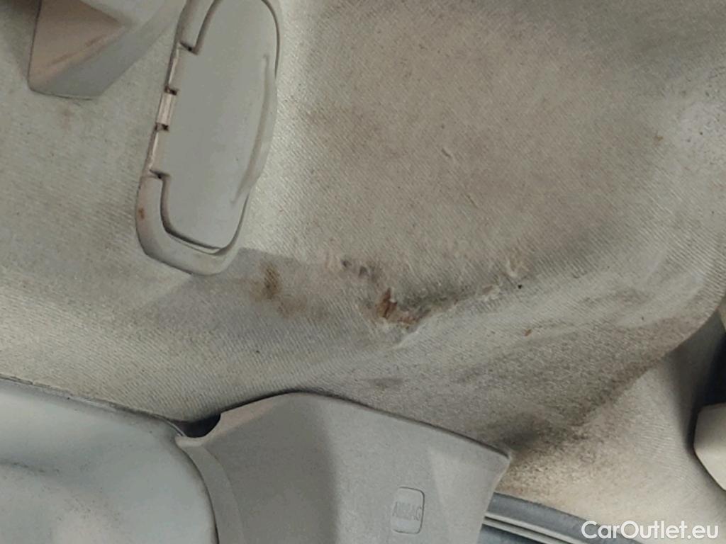  Opel  Combo OPEL  Life / 2018 / 4P / combi 1.5 TD 75kW (100CV) S/S Expression L (combi) (CX) #8