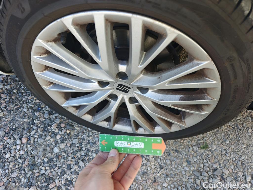  Seat  Leon SEAT Nuevo León / 2020 / 5P / familiar SP 1.4 e-Hybrid DSG S&S Xcellence Go L #51