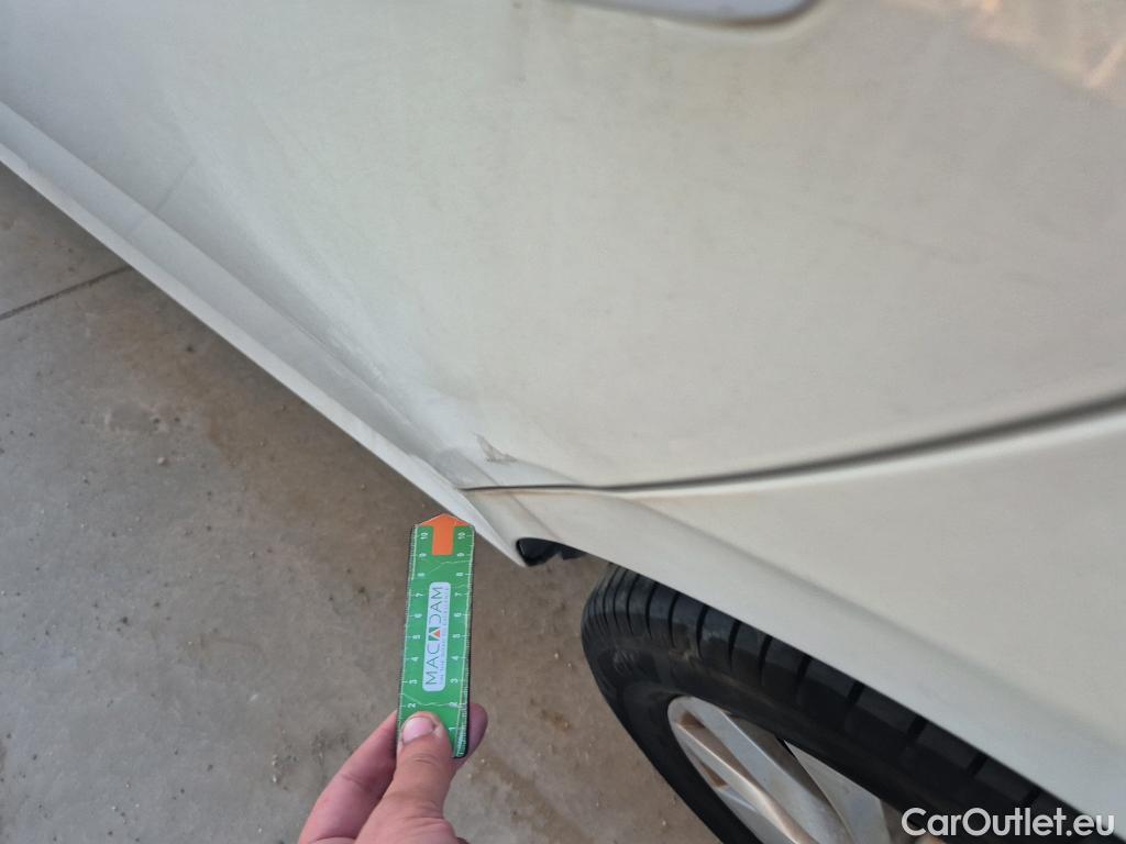  Skoda  KAMIQ SKODA  1.0 TSI 81kW (110CV) DSG Ambition #4