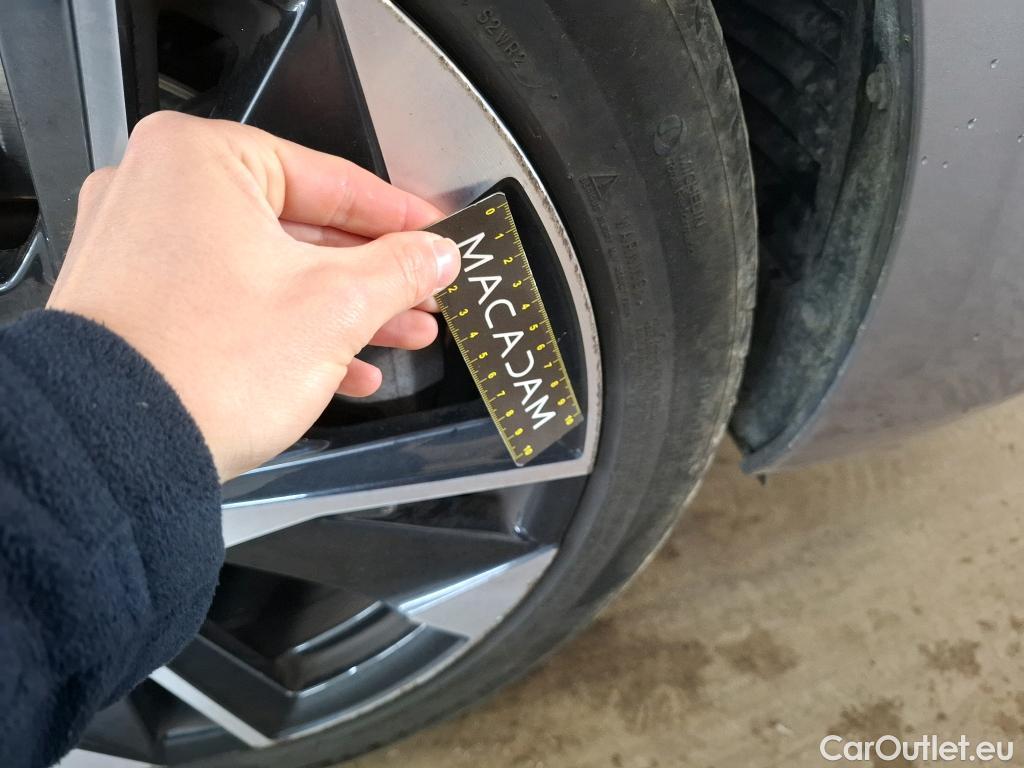  Peugeot  308  Allure Pack 1.5 HDi 130CV BVM6 E6d #28