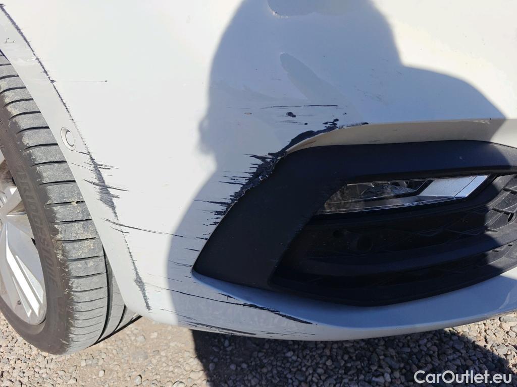  Seat  Leon SEAT Nuevo León / 2020 / 5P / familiar SP 1.4 e-Hybrid DSG S&S Xcellence Go L #25