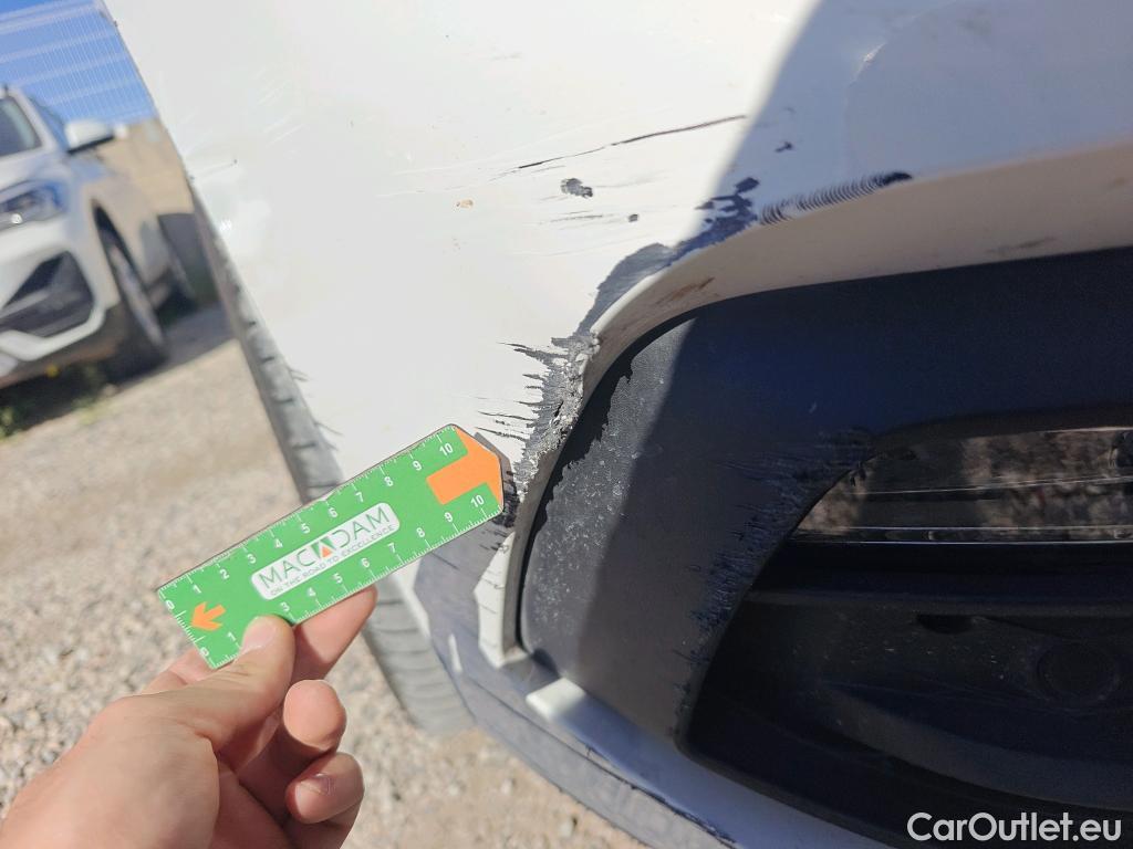  Seat  Leon SEAT Nuevo León / 2020 / 5P / familiar SP 1.4 e-Hybrid DSG S&S Xcellence Go L #24