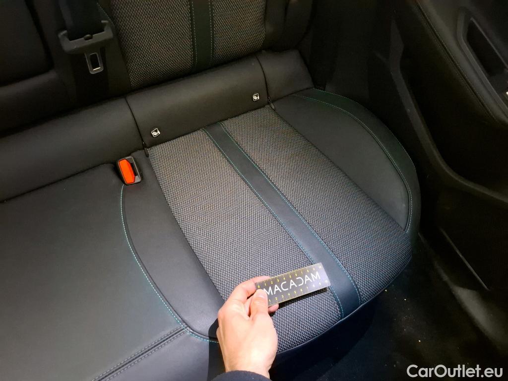  Peugeot  308  Allure Pack 1.5 HDi 130CV BVM6 E6d #39