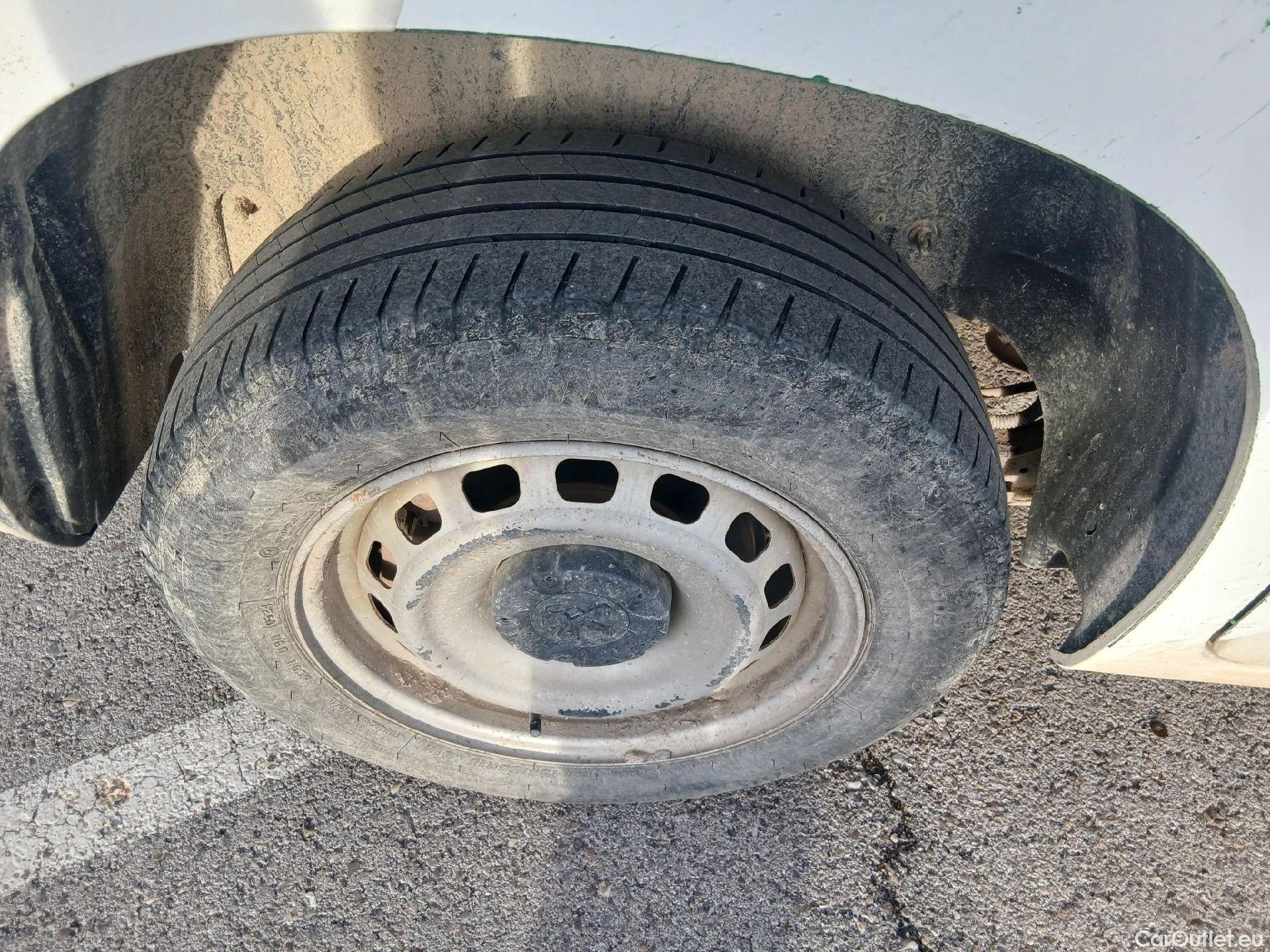  Peugeot  Partner PEUGEOT  / 2018 / 4P / furgón derivado de turismo Premium Standard 600kg BlueHDi 73kW (AC) #3