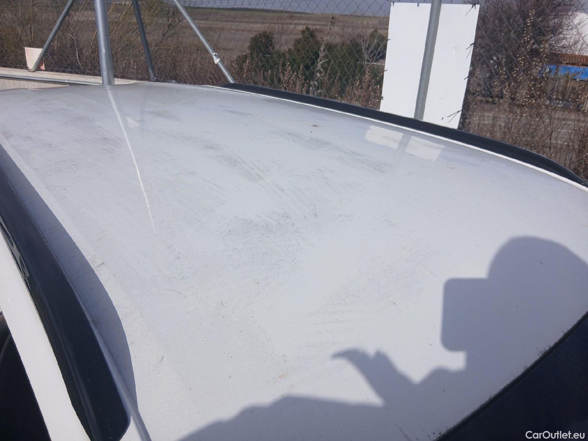  Peugeot  2008 PEUGEOT  / 2019 / 5P / todoterreno Allure BlueHDI 81kW (110CV) #35