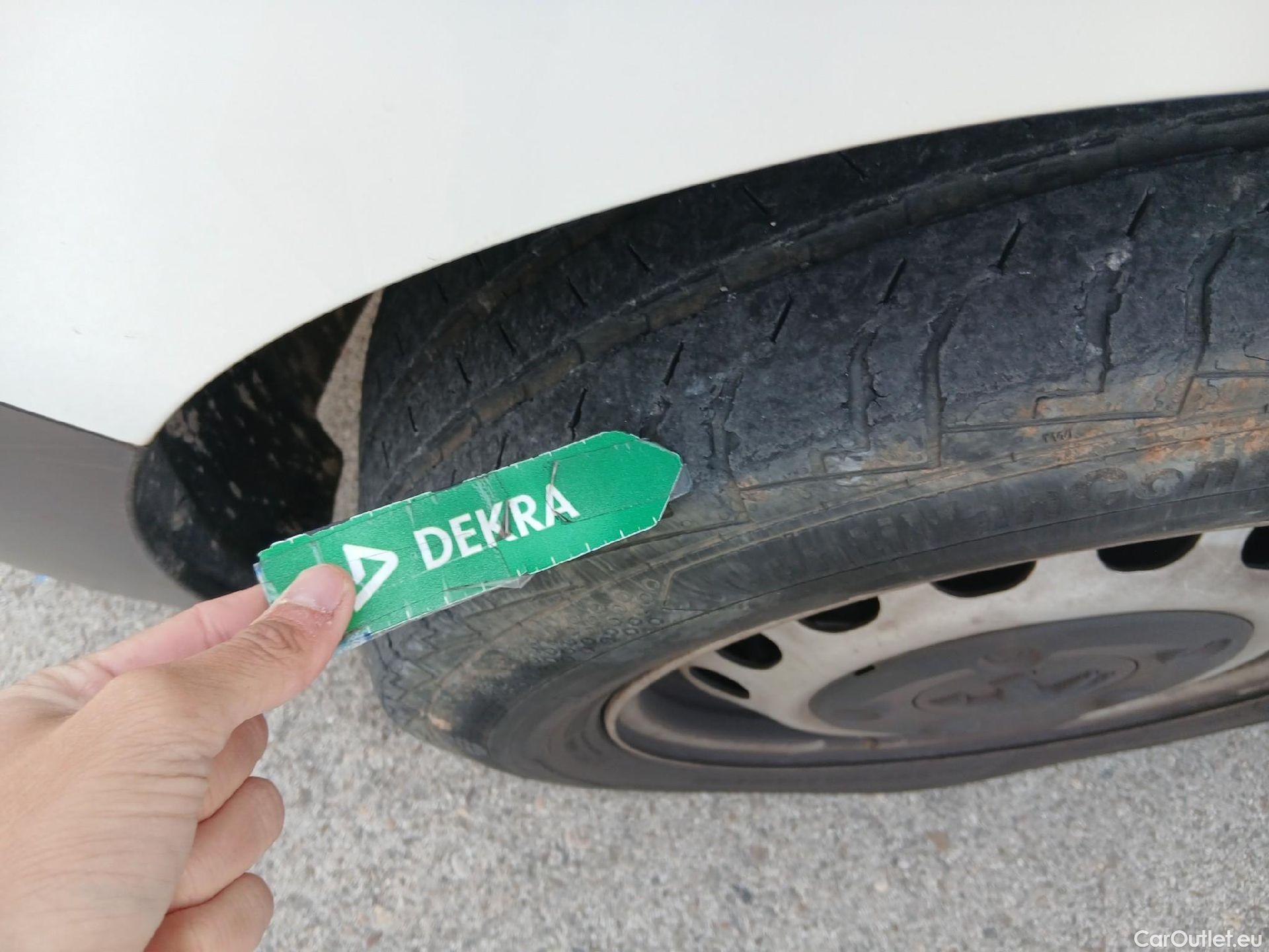  Peugeot  Expert PEUGEOT  / 2016 / 4P / furgón Furgón Pro 1.5 BlueHDi 120 Standard #9