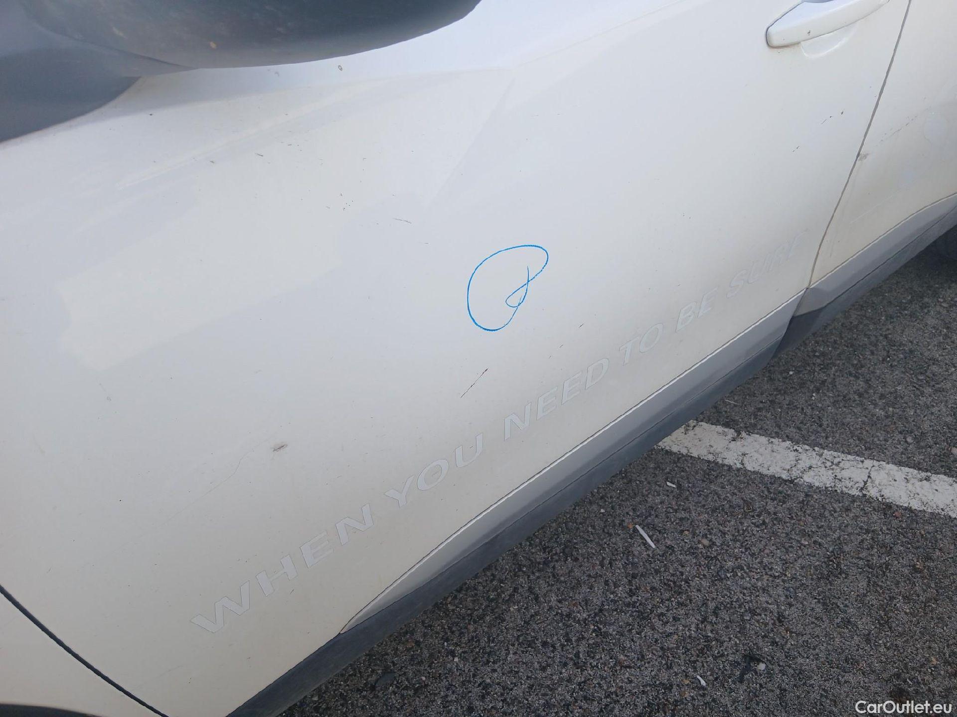  Peugeot  2008 PEUGEOT  / 2019 / 5P / todoterreno Allure BlueHDI 81kW (110CV) #13