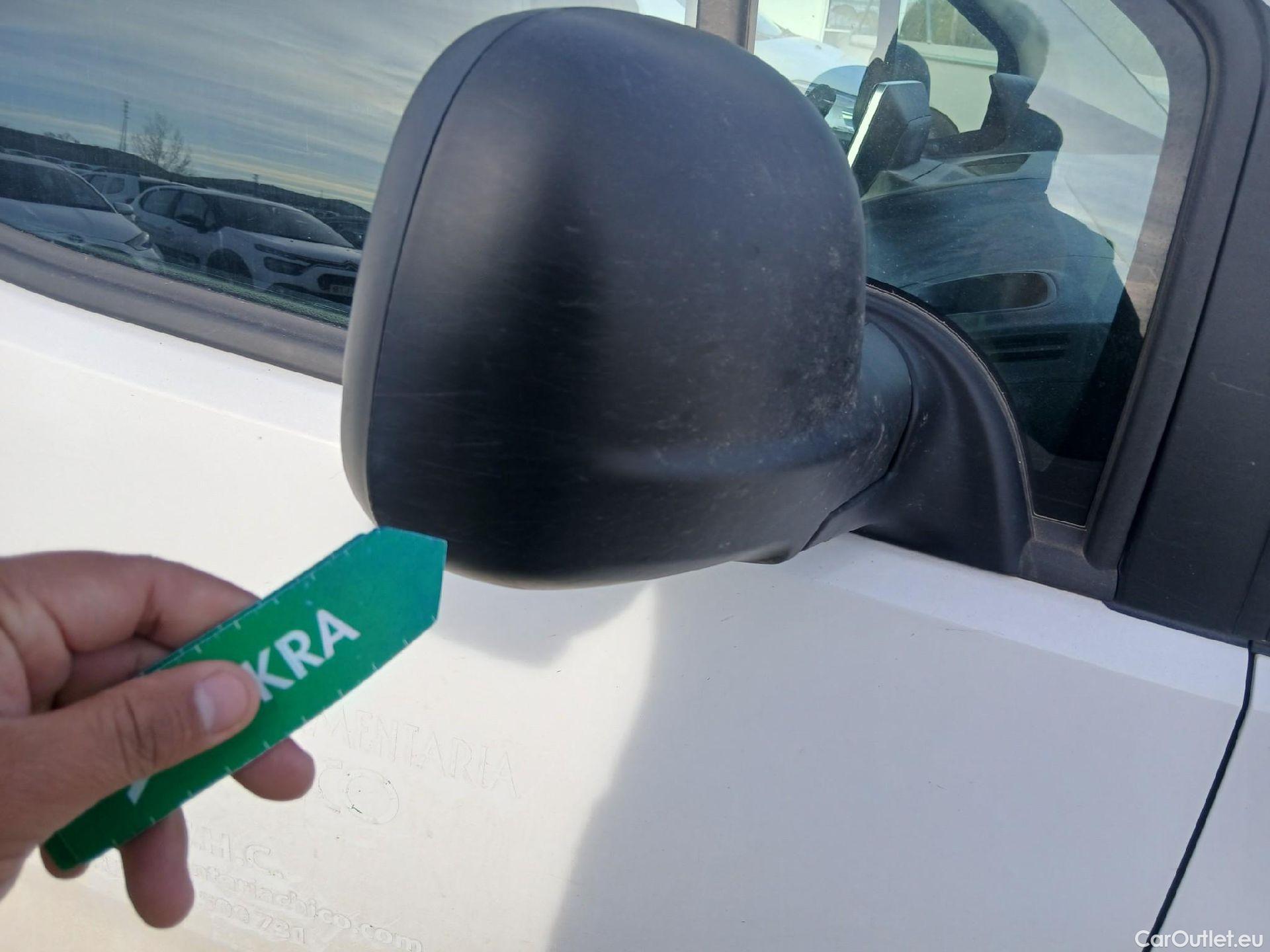  Peugeot  Partner PEUGEOT  / 2018 / 4P / furgón derivado de turismo Premium Standard 600kg BlueHDi 73kW (AC) #38