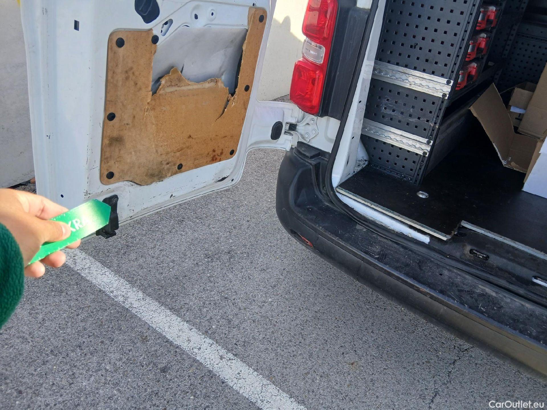  Toyota  Proace TOYOTA  / 2016 / 4P / furgón FU. MEDIO (L1) 2.0D 90kW COMFORT CARGA + #1