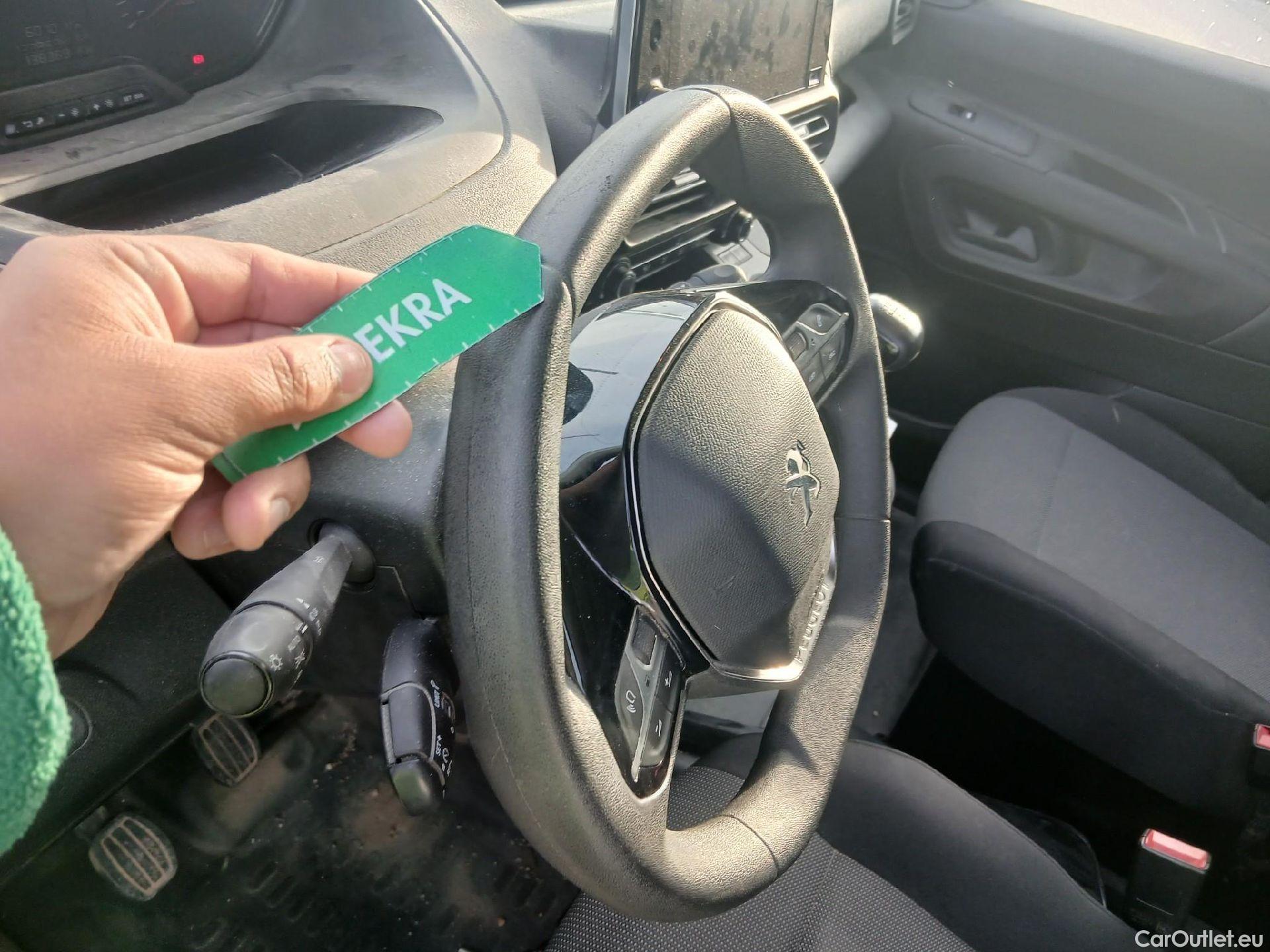  Peugeot  Partner PEUGEOT  / 2018 / 4P / furgón derivado de turismo Premium Standard 600kg BlueHDi 73kW (AC) #10