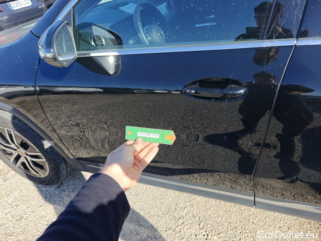  Mercedes  GLA MERCEDES-BENZ  / 2020 / 5P / todoterreno  200 D #28