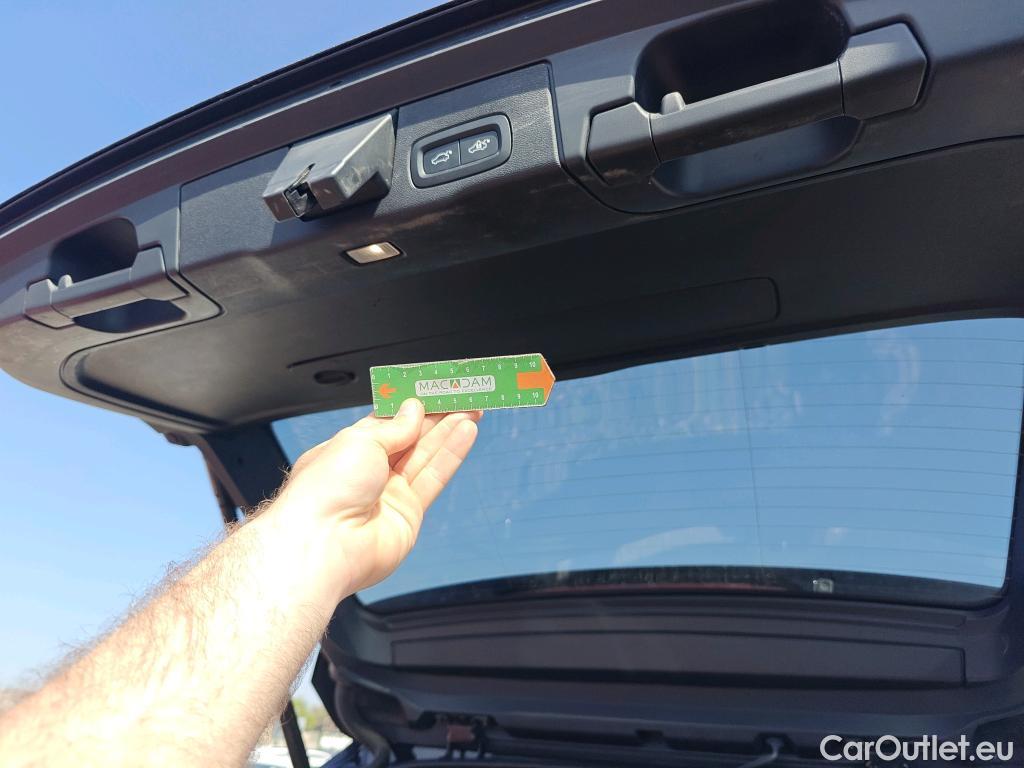  Volvo  XC60 VOLVO  / 2017 / 5P / todoterreno 2.0 B4 D Inscription Auto #32