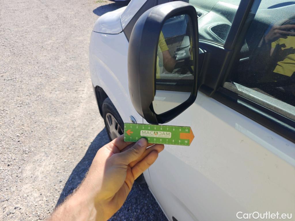  Opel  Combo OPEL  Life / 2018 / 4P / combi 1.5 TD 75kW (100CV) S/S Expression L (combi) (CX) #89