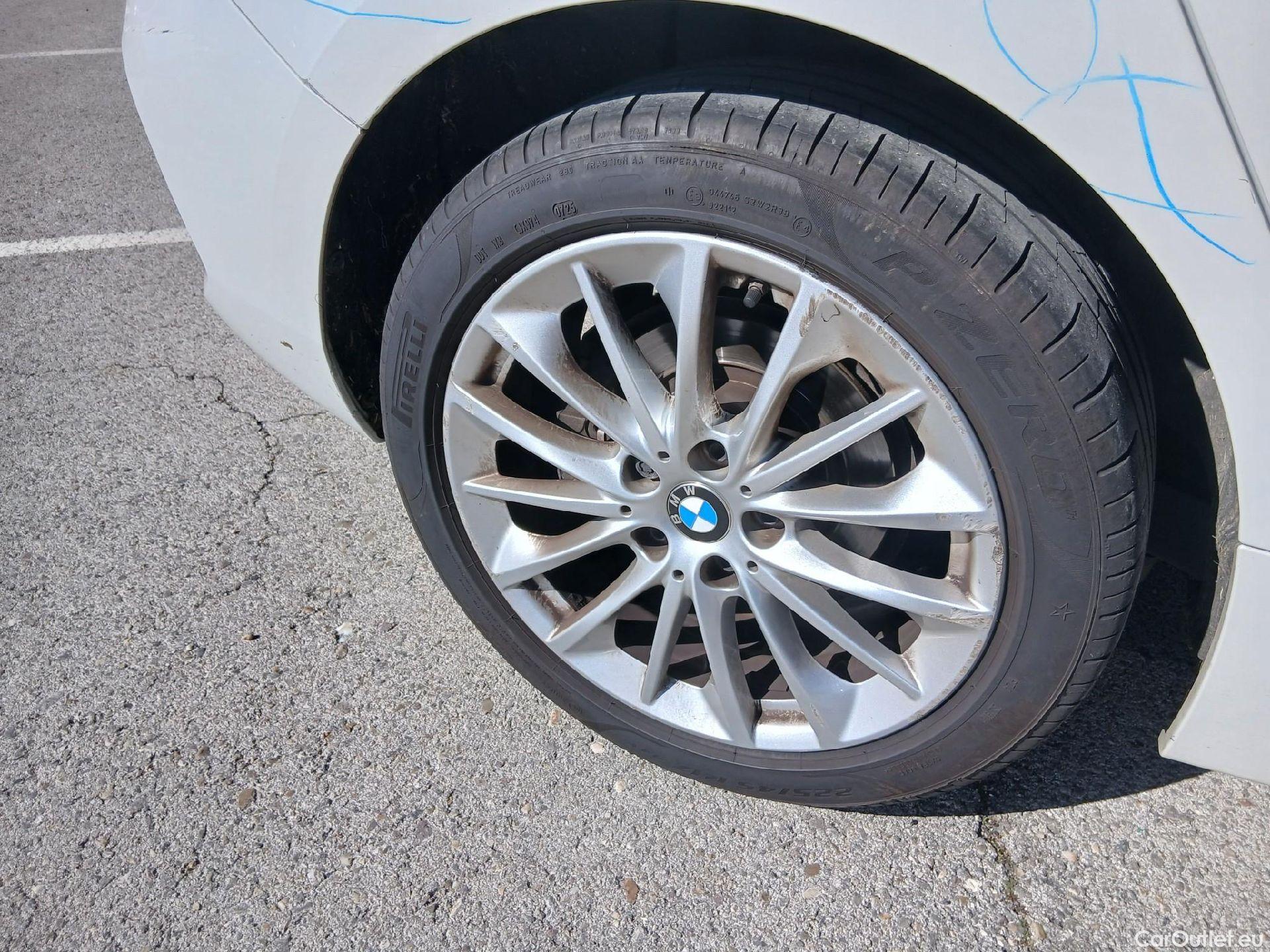  Bmw  Serie 1 BMW  / 2019 / 5P / berlina con portón 118i #37