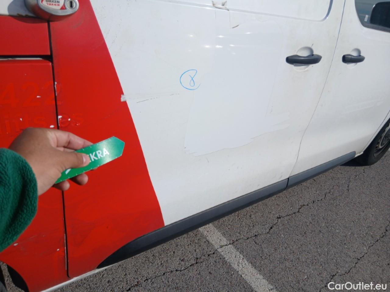  Toyota  Proace TOYOTA  / 2016 / 4P / furgón FU. MEDIO (L1) 2.0D 90kW COMFORT CARGA + #43