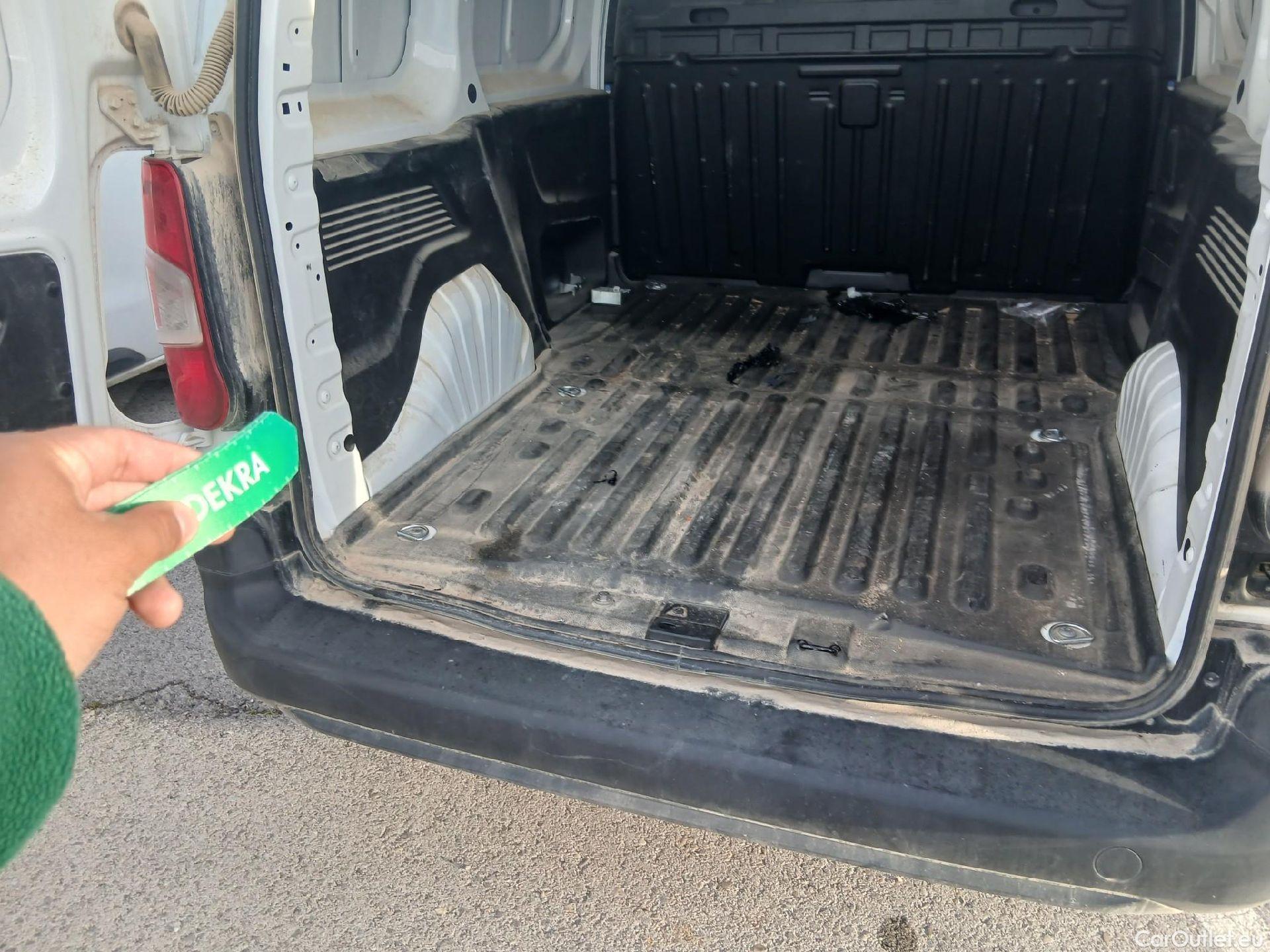  Peugeot  Partner PEUGEOT  / 2018 / 4P / furgón derivado de turismo Premium Standard 600kg BlueHDi 73kW (AC) #6