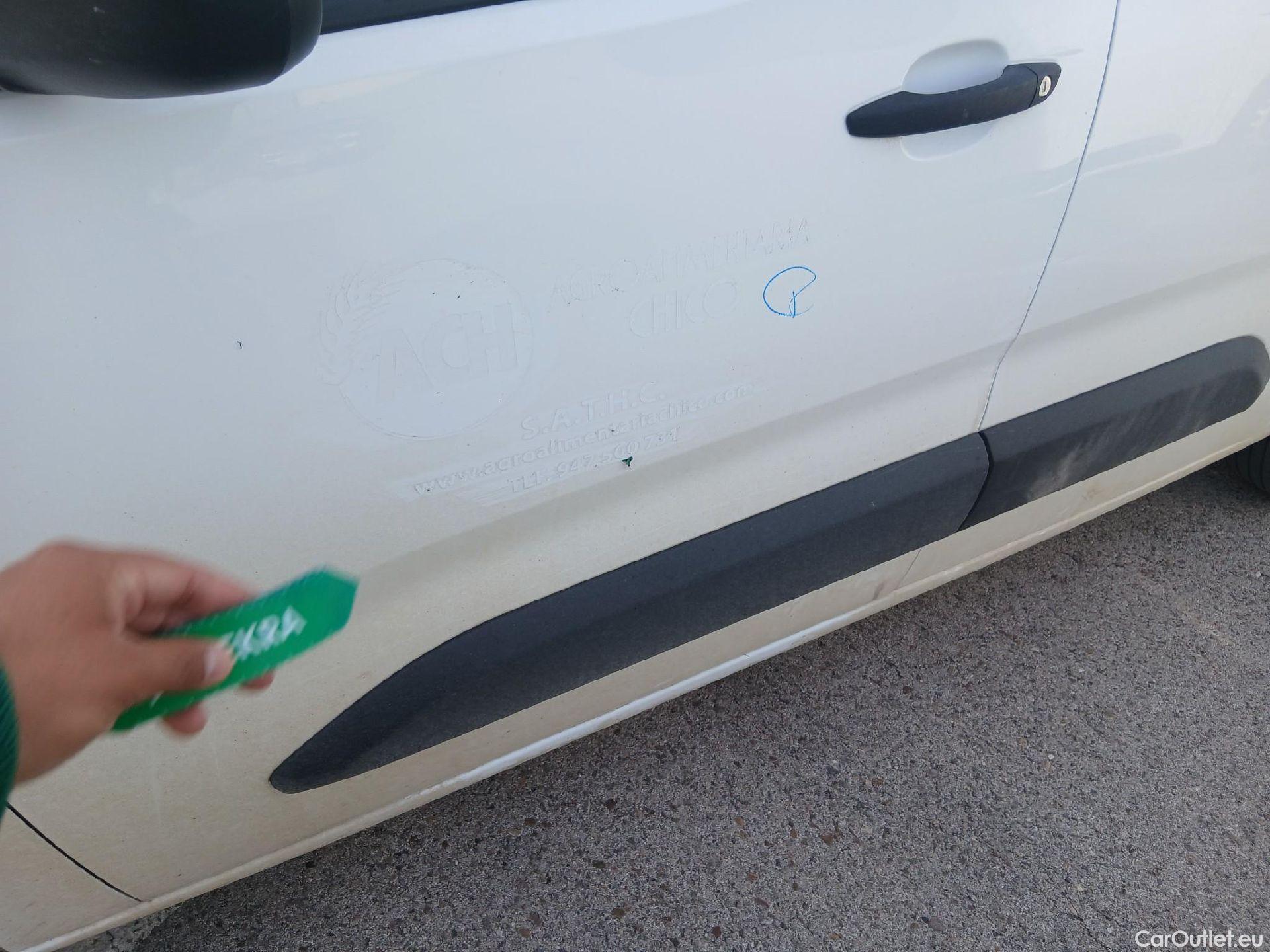  Peugeot  Partner PEUGEOT  / 2018 / 4P / furgón derivado de turismo Premium Standard 600kg BlueHDi 73kW (AC) #22