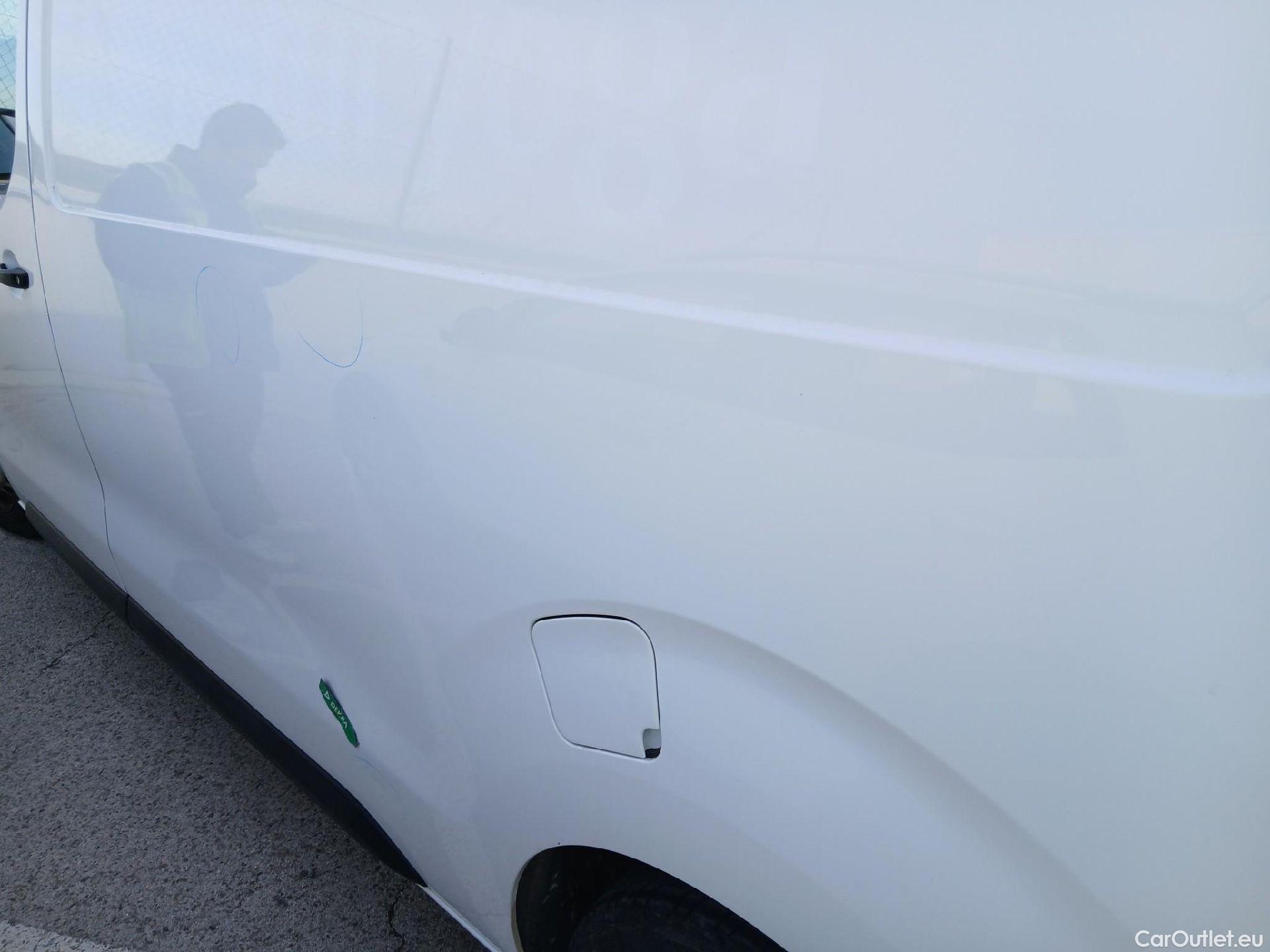  Peugeot  Expert PEUGEOT  / 2016 / 4P / furgón Furgón Pro 1.5 BlueHDi 120 Standard #19