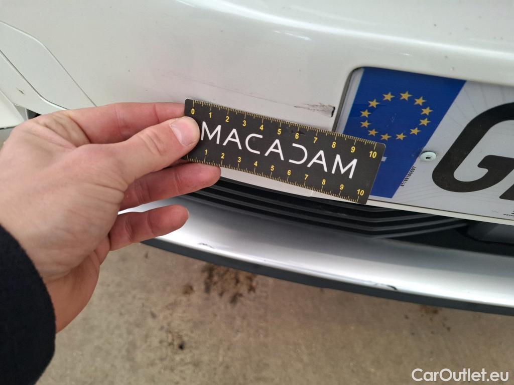  Peugeot  3008  II Allure Pack 1.2 PureTech 130CV BVA8 E6d #51