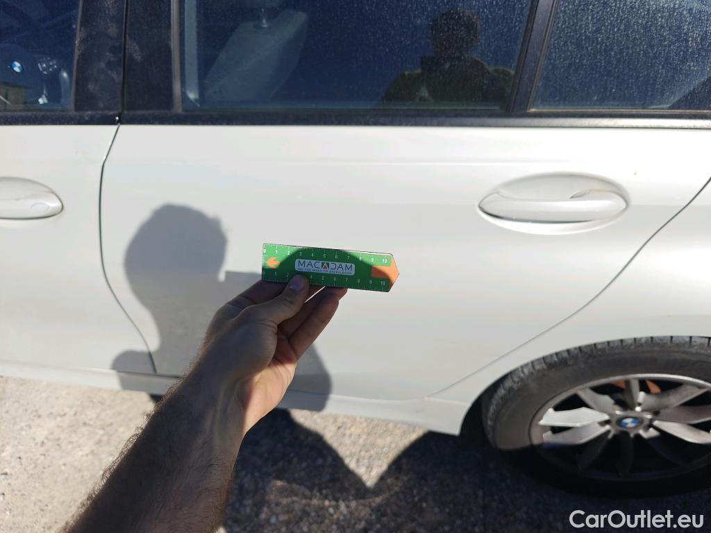  Bmw  Serie 3 BMW  / 2018 / 4P / sedán 320d Auto. #6