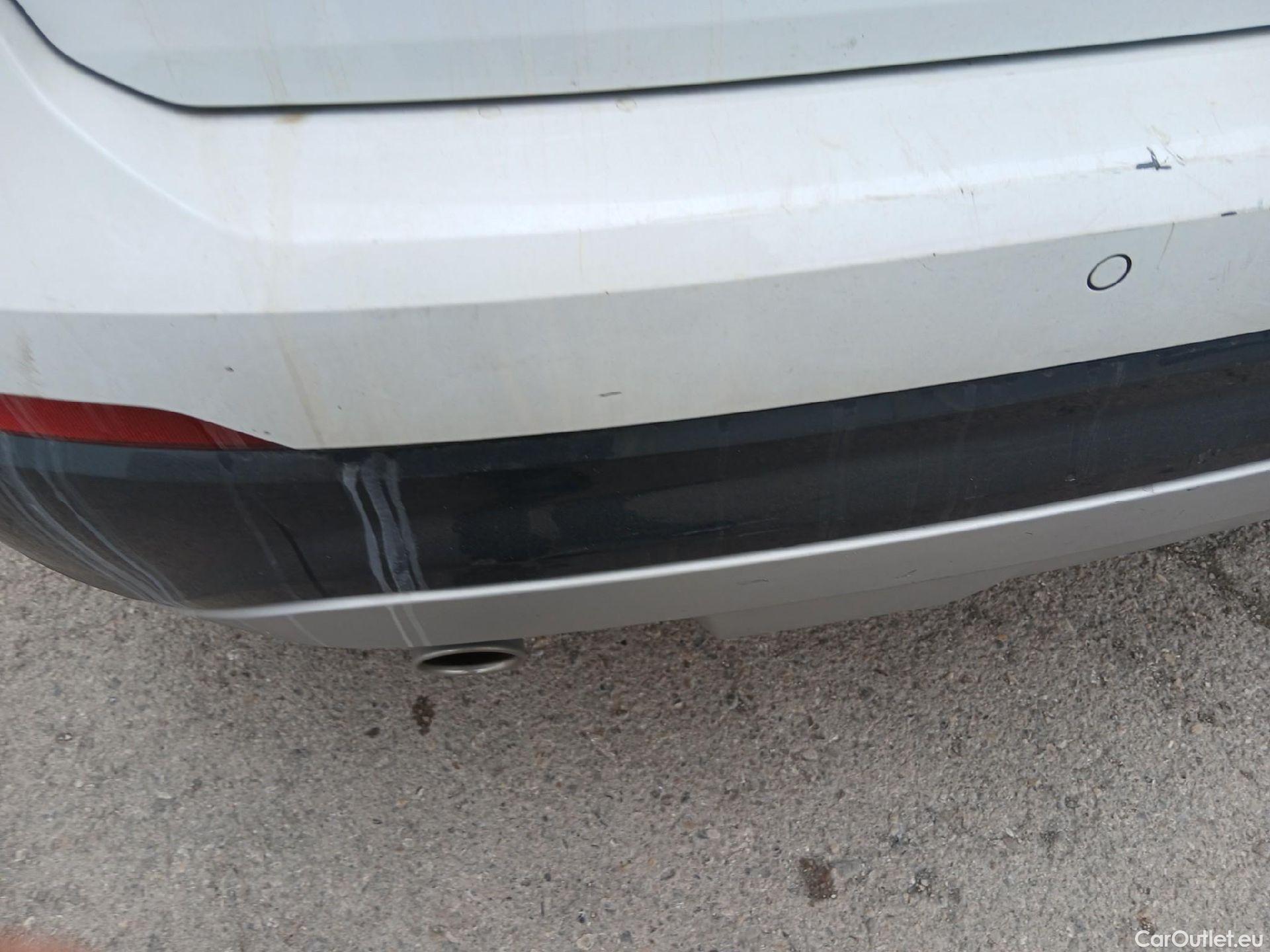  Audi  Q2 AUDI  / 2016 / 5P / todoterreno Design 30 TFSI 85kW (116CV) #8