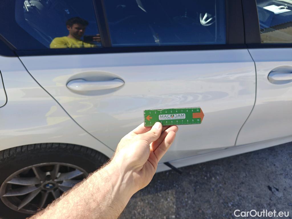  Bmw  Serie 3 BMW  / 2018 / 4P / sedán 320d Auto. #8