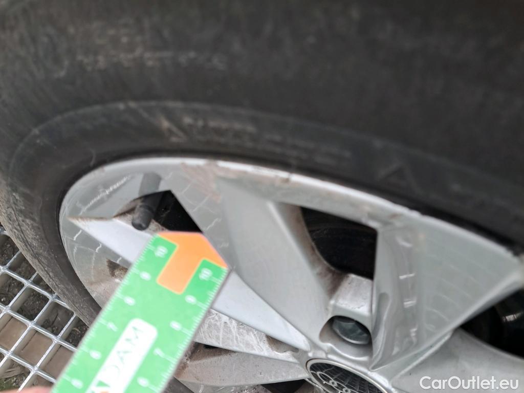  Audi  A3 AUDI  / 2020 / 5P / berlina con portón Sportback 30 TDI 85kW (116CV) #6