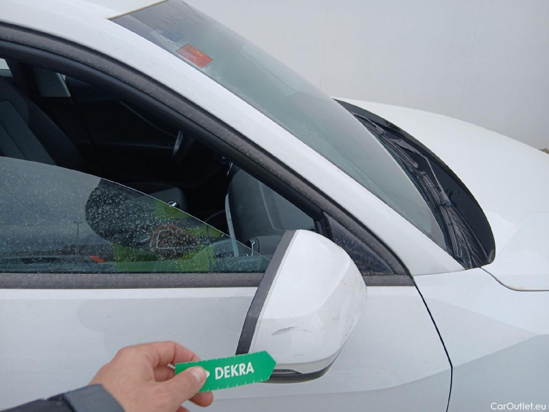  Audi  Q2 AUDI  / 2016 / 5P / todoterreno Design 30 TFSI 85kW (116CV) #16