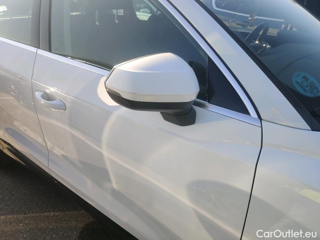  Audi  Q3 AUDI  / 2018 / 5P / todoterreno Advanced 35 TDI 110kW (150CV) S tronic (AC5) #26