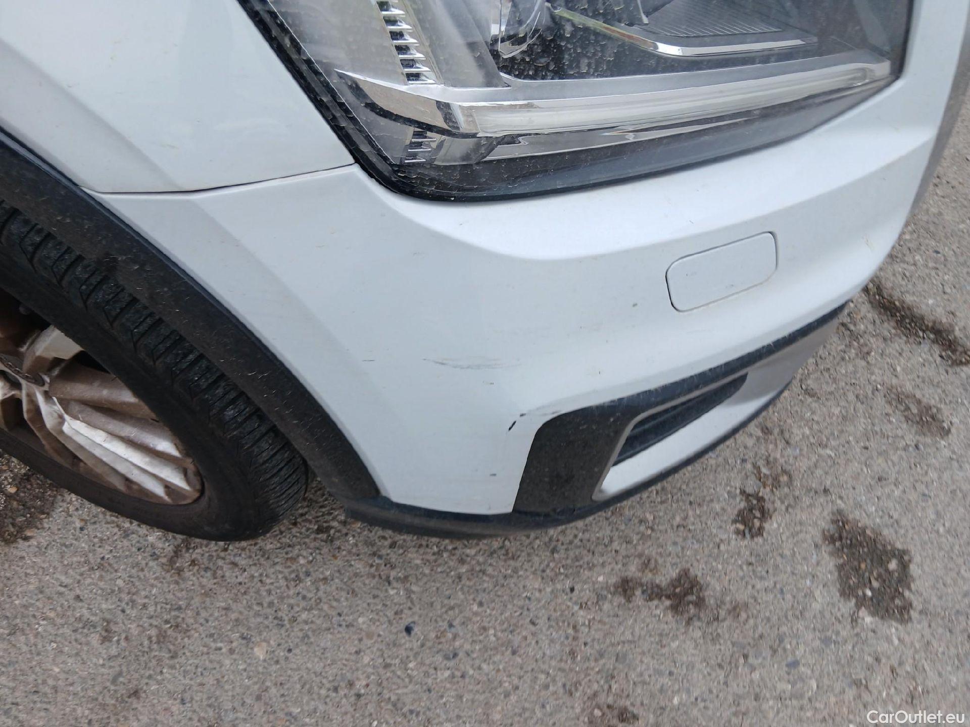  Audi  Q2 AUDI  / 2016 / 5P / todoterreno Design 30 TFSI 85kW (116CV) #2