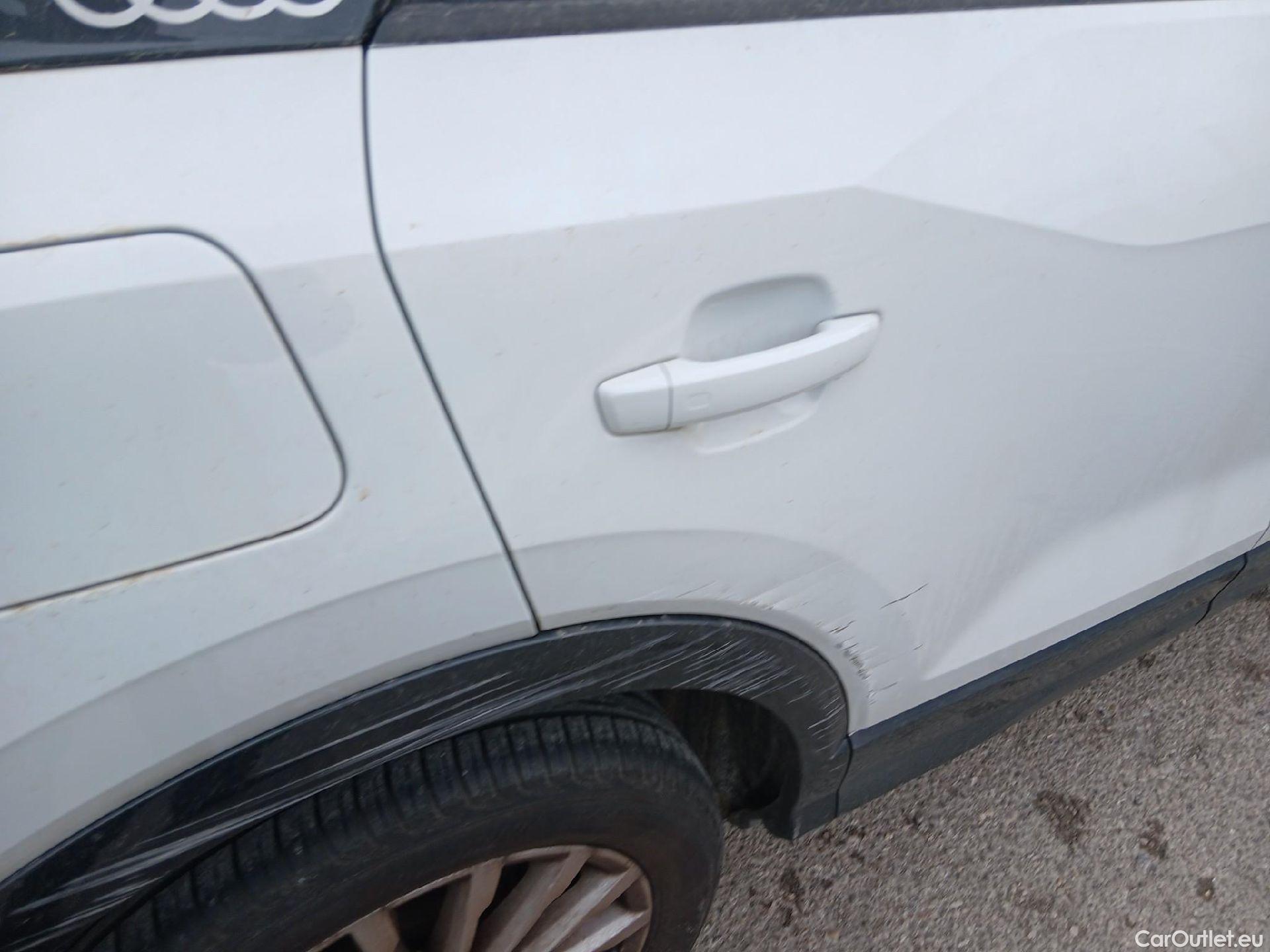  Audi  Q2 AUDI  / 2016 / 5P / todoterreno Design 30 TFSI 85kW (116CV) #9