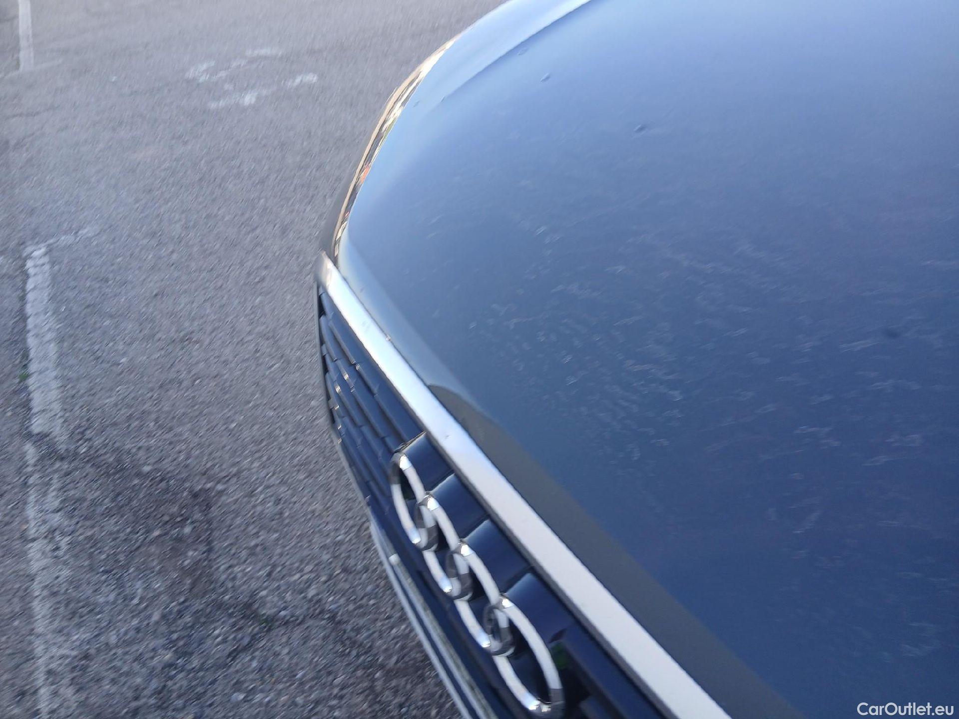  Audi  Q2 AUDI  / 2016 / 5P / todoterreno Design 30 TDI 85kW (116CV) #4