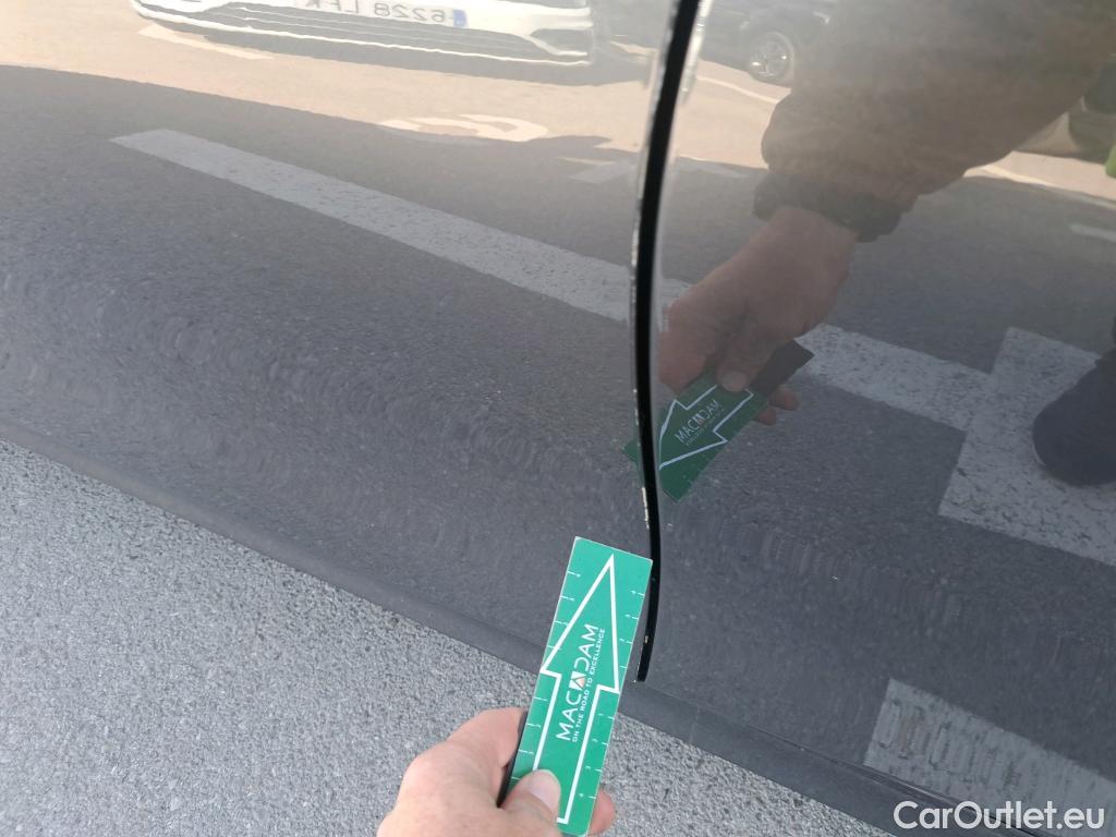  Bmw  Serie 3 BMW  / 2019 / 5P / familiar 318d Auto.Touring #15