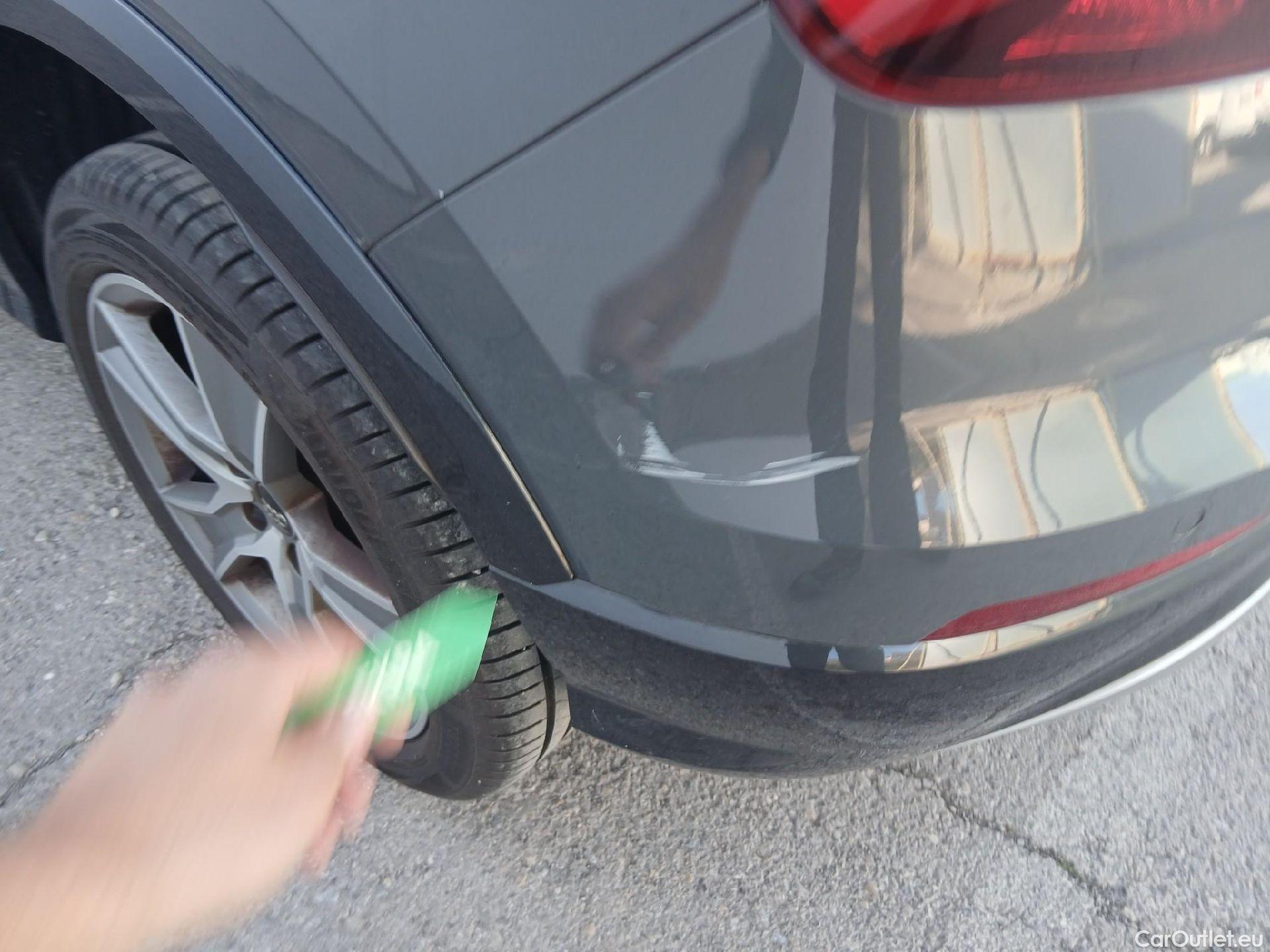  Audi  Q2 AUDI  / 2016 / 5P / todoterreno Design 30 TDI 85kW (116CV) #9