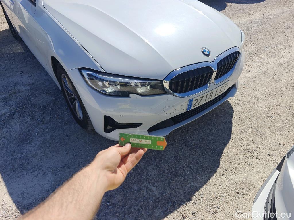  Bmw  Serie 3 BMW  / 2018 / 4P / sedán 320d Auto. #21