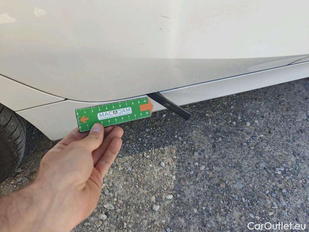  Bmw  Serie 3 BMW  / 2018 / 4P / sedán 320d Auto. #25