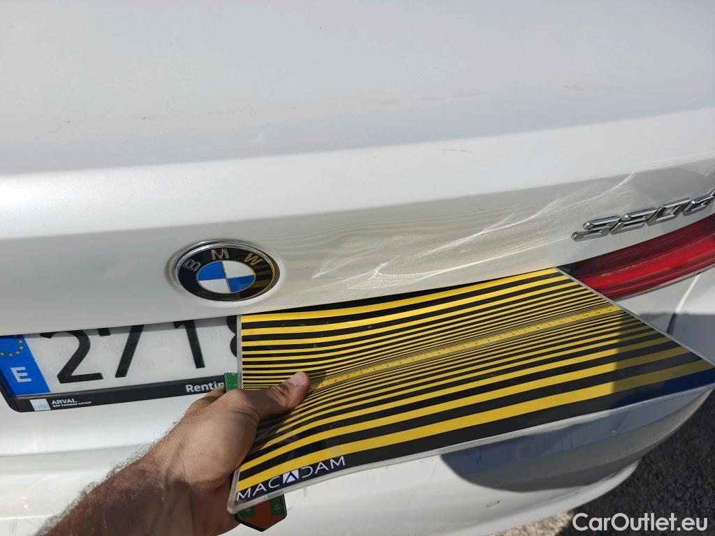  Bmw  Serie 3 BMW  / 2018 / 4P / sedán 320d Auto. #4