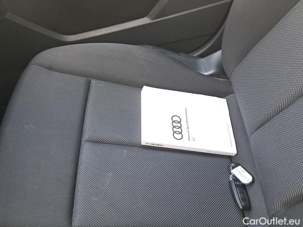  Audi  A3 AUDI  / 2020 / 5P / berlina con portón Sportback 30 TFSI 81kW (110CV) S tronic #2
