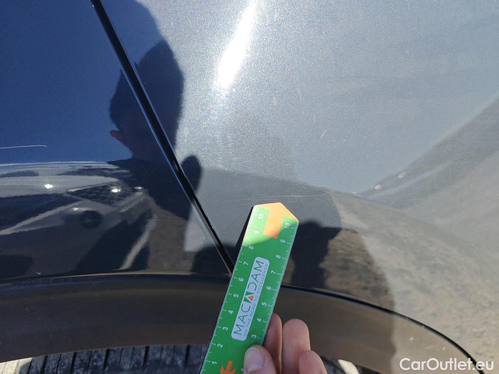  KIA  Sportage KIA  1.6MHEV Drive 100kW(136CV) 4x2(Crist Tintados)(CX) #32