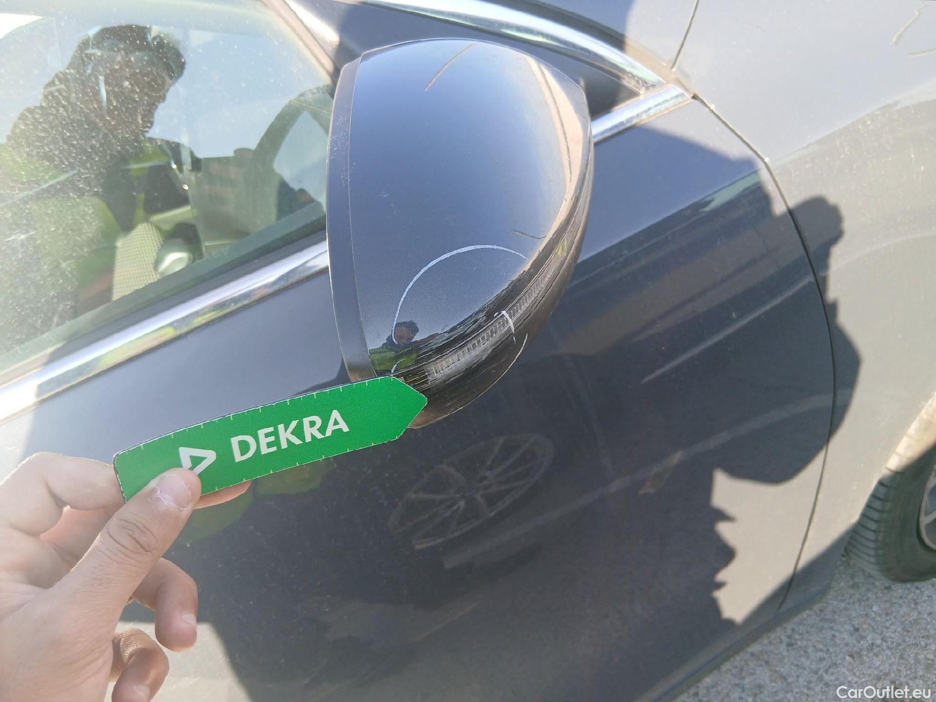  KIA  Cee'd KIA Ceed / 2021 / 5P / berlina con portón 1.5 MHEV 118kW (160CV) Tech DCT #25