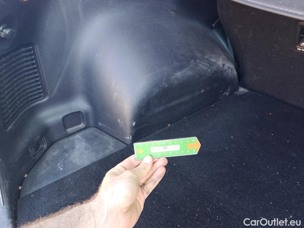  KIA  Sportage KIA  1.6MHEV Drive 100kW(136CV) 4x2(Crist Tintados)(CX) #12