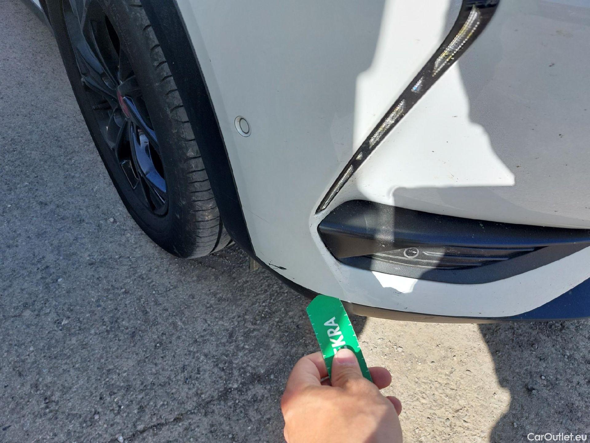  Citroen  DS3 DS DS 3 Crossback / 2018 / 5P / todoterreno PureTech 73 kW Manual PERFORMANCE LINE (AC) #5