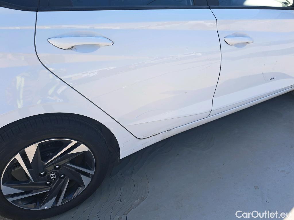  Hyundai  i20 HYUNDAI  / 2020 / 5P / berlina con portón 1.2 MPI Klass #5