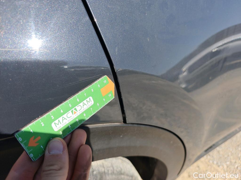  KIA  Sportage KIA  1.6MHEV Drive 100kW(136CV) 4x2(Crist Tintados)(CX) #31