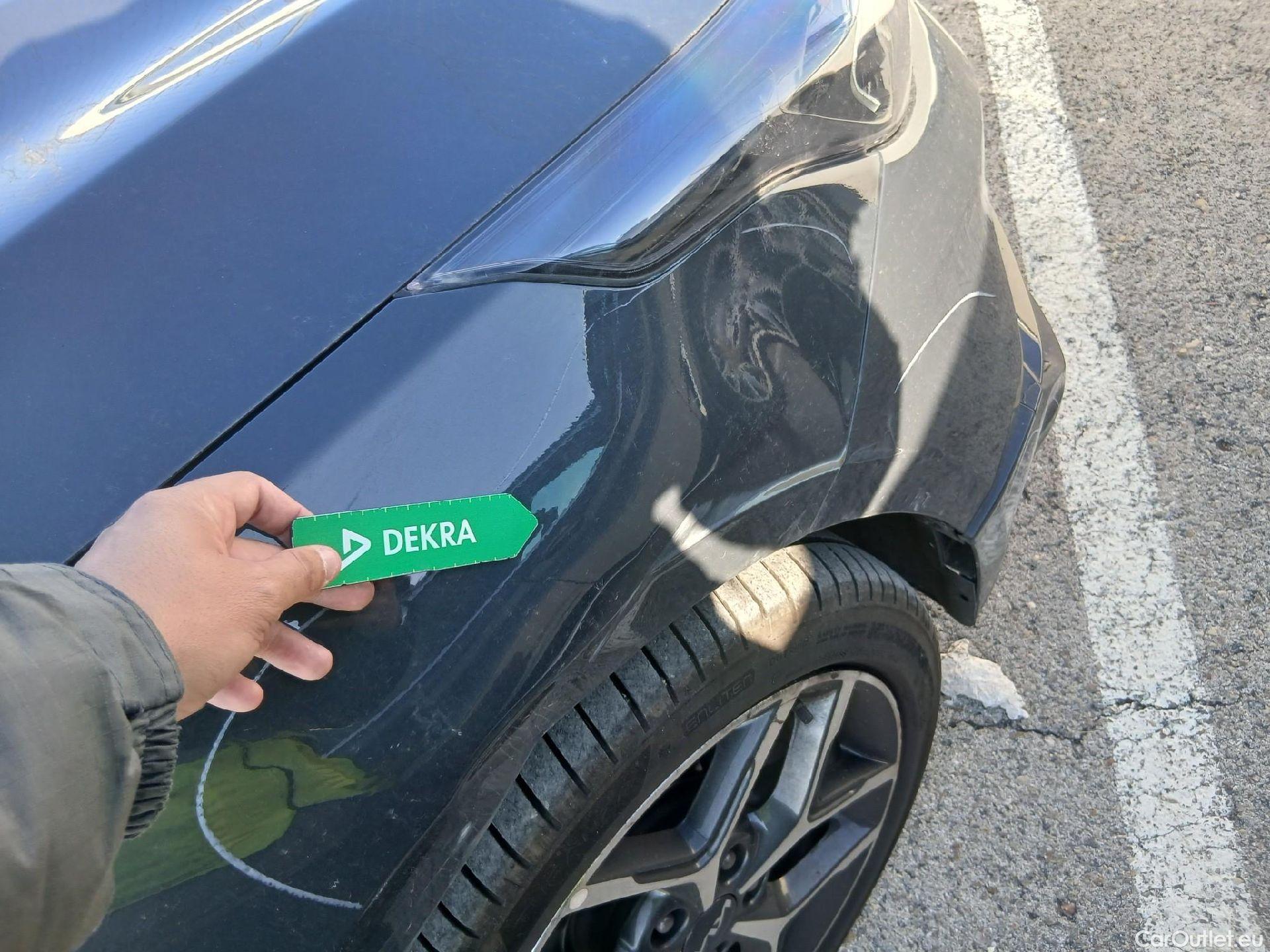  KIA  Cee'd KIA Ceed / 2021 / 5P / berlina con portón 1.5 MHEV 118kW (160CV) Tech DCT #26