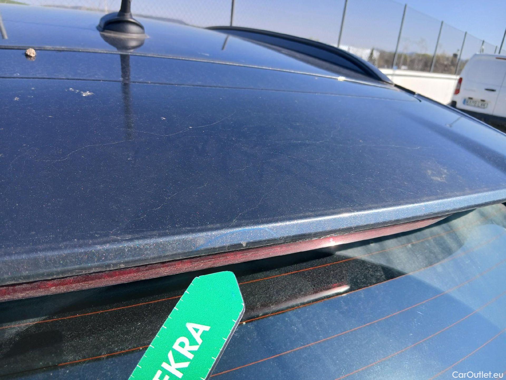  Hyundai  Konna HYUNDAI Kona / 2017 / 5P / todoterreno 1.0 TGDI SLE 4X2(SP) #12