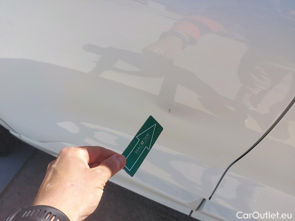  Ford  Kuga FORD  / 2019 / 5P / todoterreno ST-Line 2.5 Duratec PHEV 165kW Auto #2