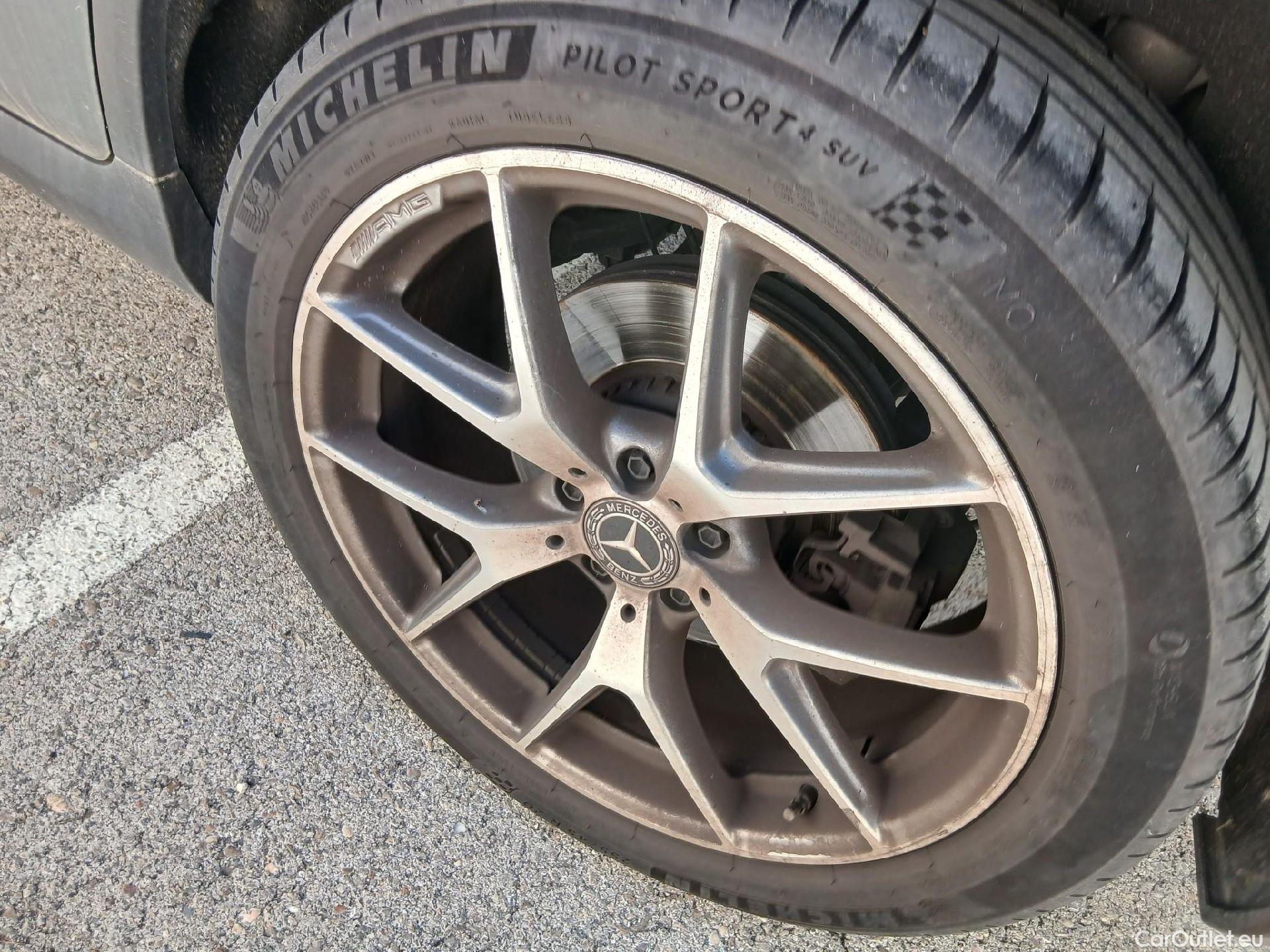  Mercedes  G-Klasee MERCEDES-BENZ Clase GLC / 2019 / 5P / todoterreno GLC 220 d 4MATIC (AC) #4