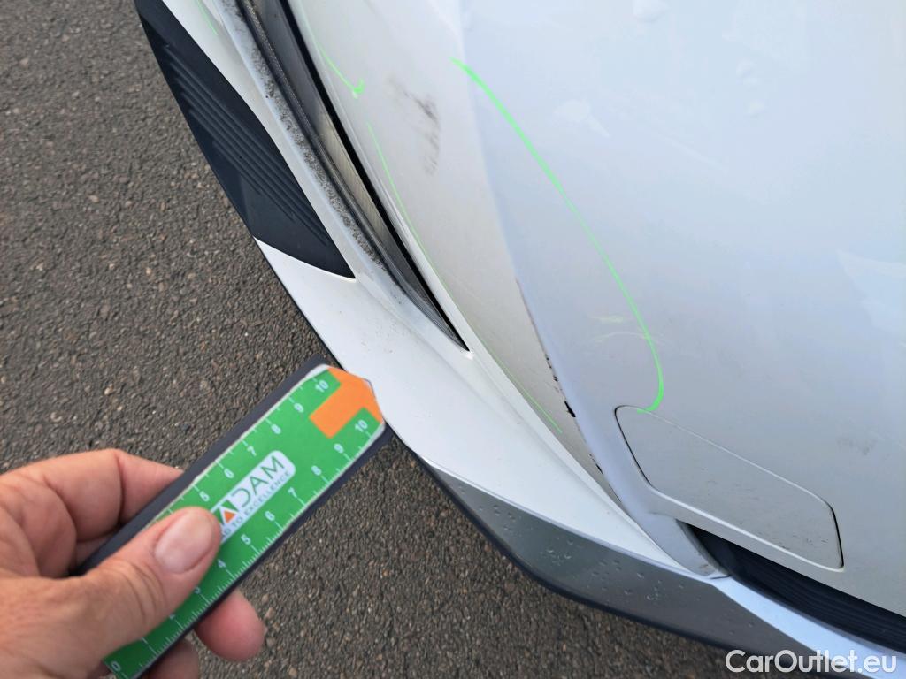  Peugeot  2008 PEUGEOT  / 2019 / 5P / todoterreno Allure Pack BlueHDI 81kW (110CV) #19